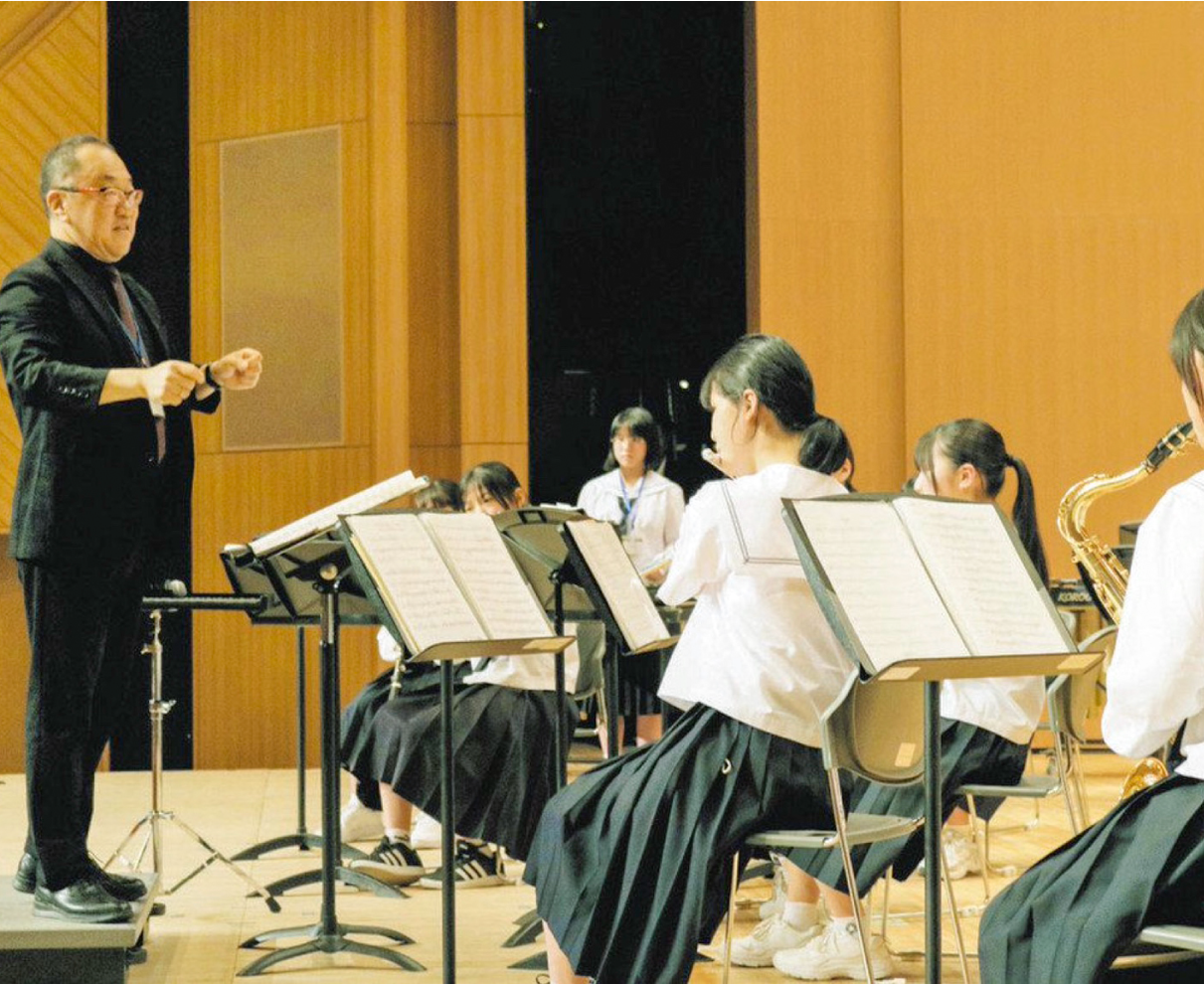 中高生、プロの演奏家に学ぶ　福井で「吹奏“学”の日」