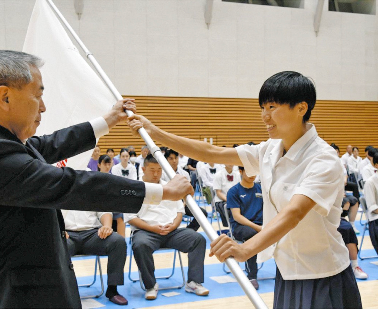 全国舞台で熱戦誓う　高校生県選手団５年ぶり結団式