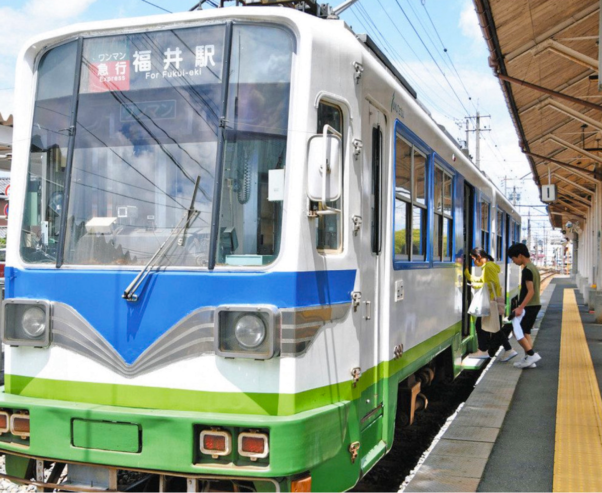 お得な100円臨時列車　福鉄「おでかけトレイン」　要事前予約、1日5便