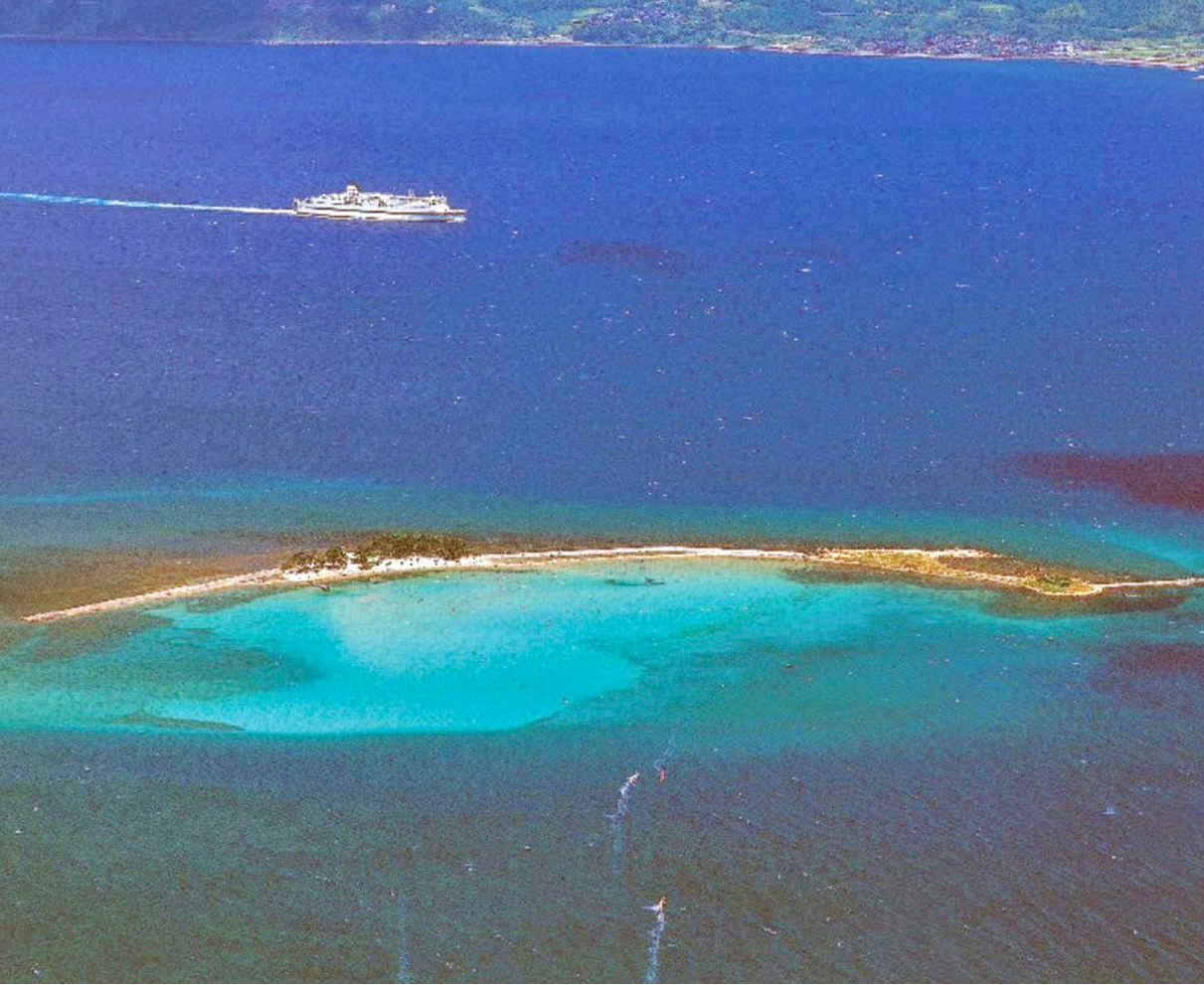 県立若狭図書学習センターでパネル展　　パワースポットや祭礼も