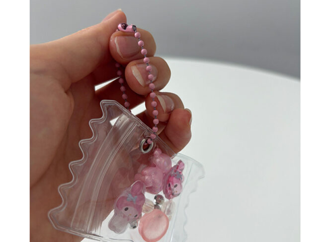 ボンボンドロップシールを使ってサンリオモチーフのキーホルダーを作ってみた！材料は100均で揃うよ◎