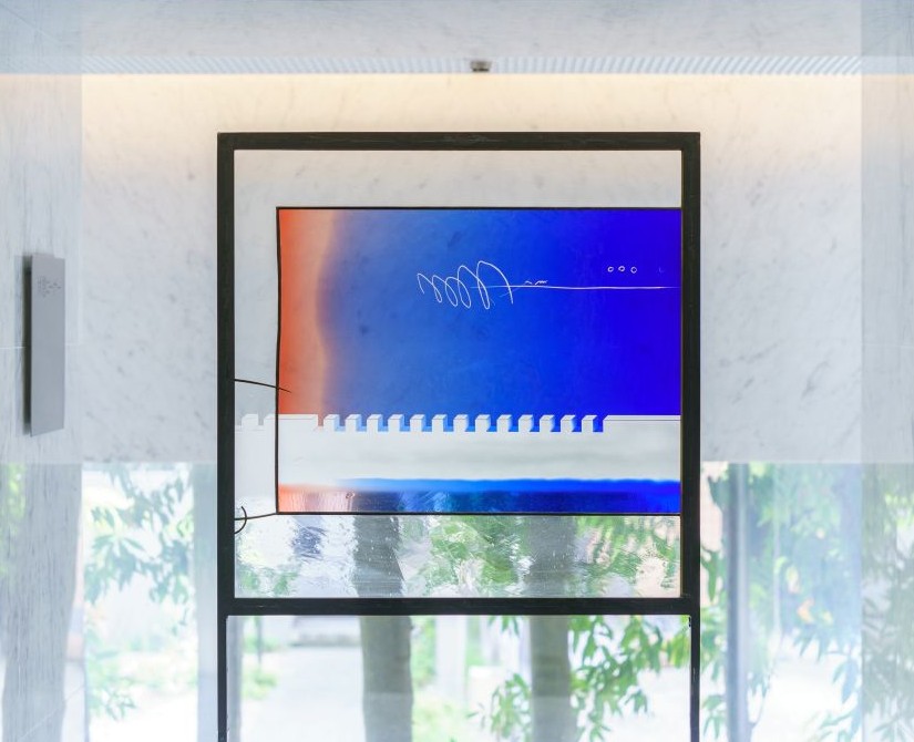光と色彩の自由な表現を楽しむ。ステンドグラス作品展｜福井県立美術館、9月15日まで