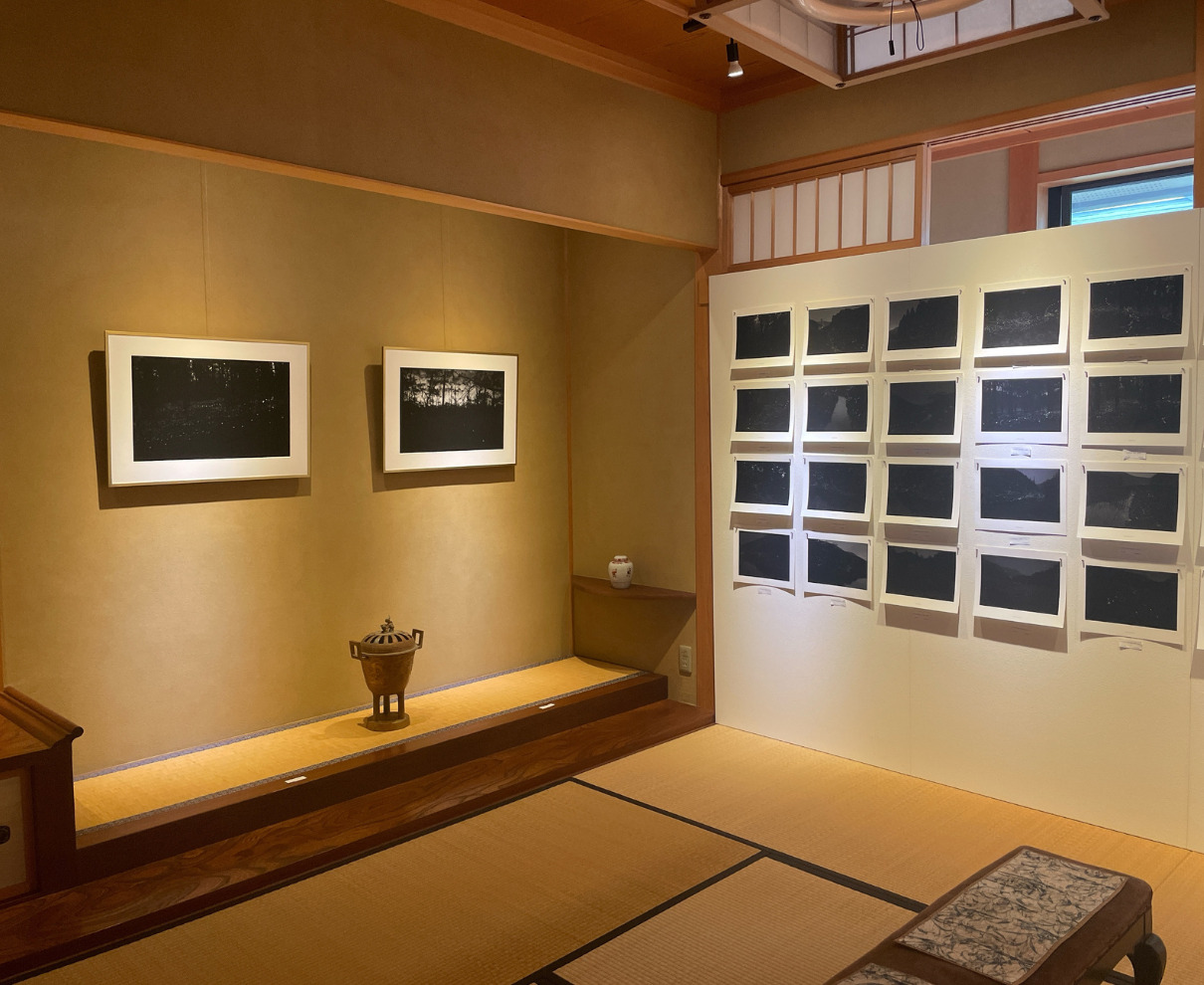 【～6/24】10年にわたり“蛍”をテーマに撮り続けてきた作品を紹介。『前田宏写真展 螢火の小径』｜ポエット モンタニョーラ